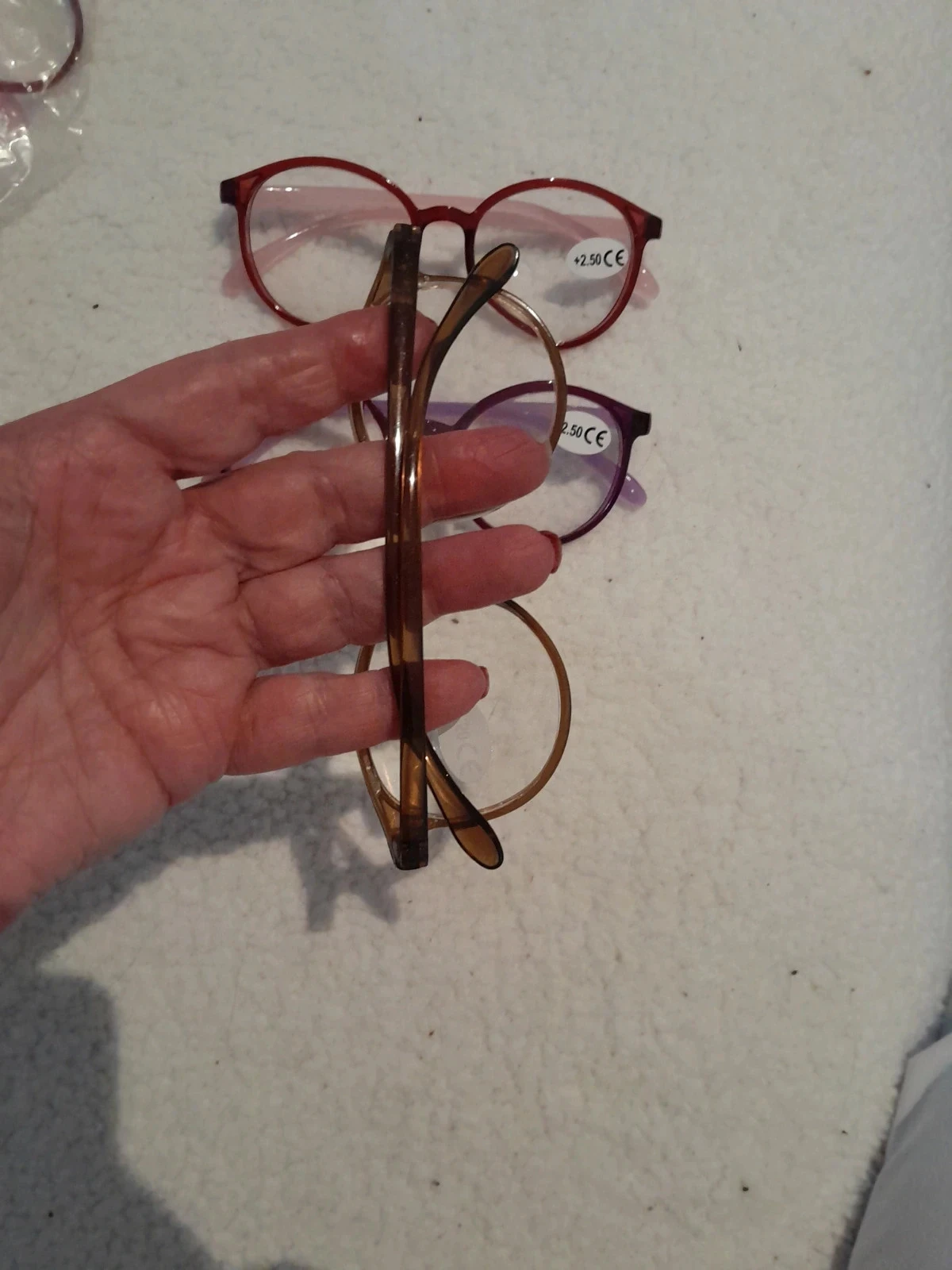 Lot No. 02 consisting of 3 pairs of magnifying / reading glasses, Correction +2.50 – photo 4